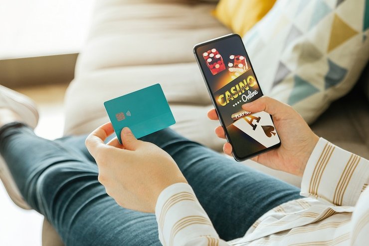 E-wallet lokal: mobile banking, local payment, online payment Ikon e-wallet DANA, OVO, dan GoPay untuk deposit cepat